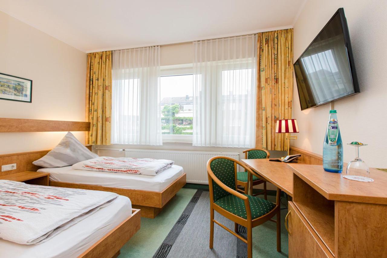Hotel Am Duesseldorfer Platz Ratingen Zewnętrze zdjęcie