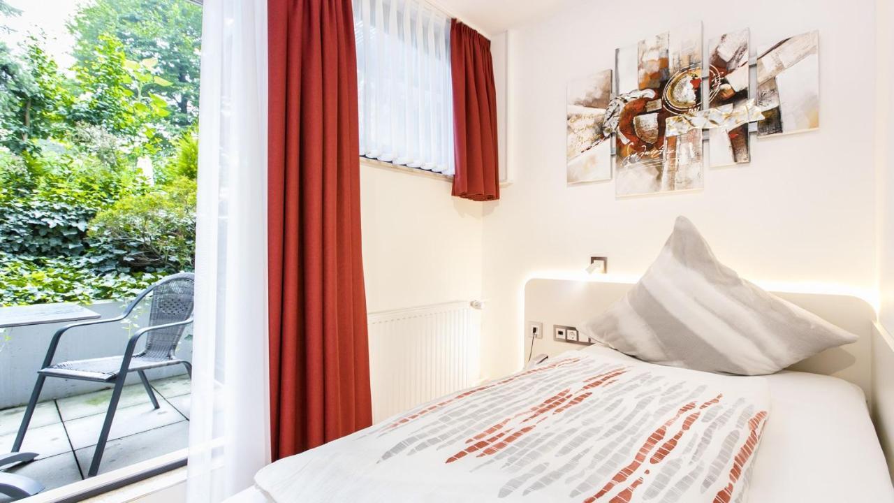 Hotel Am Duesseldorfer Platz Ratingen Zewnętrze zdjęcie