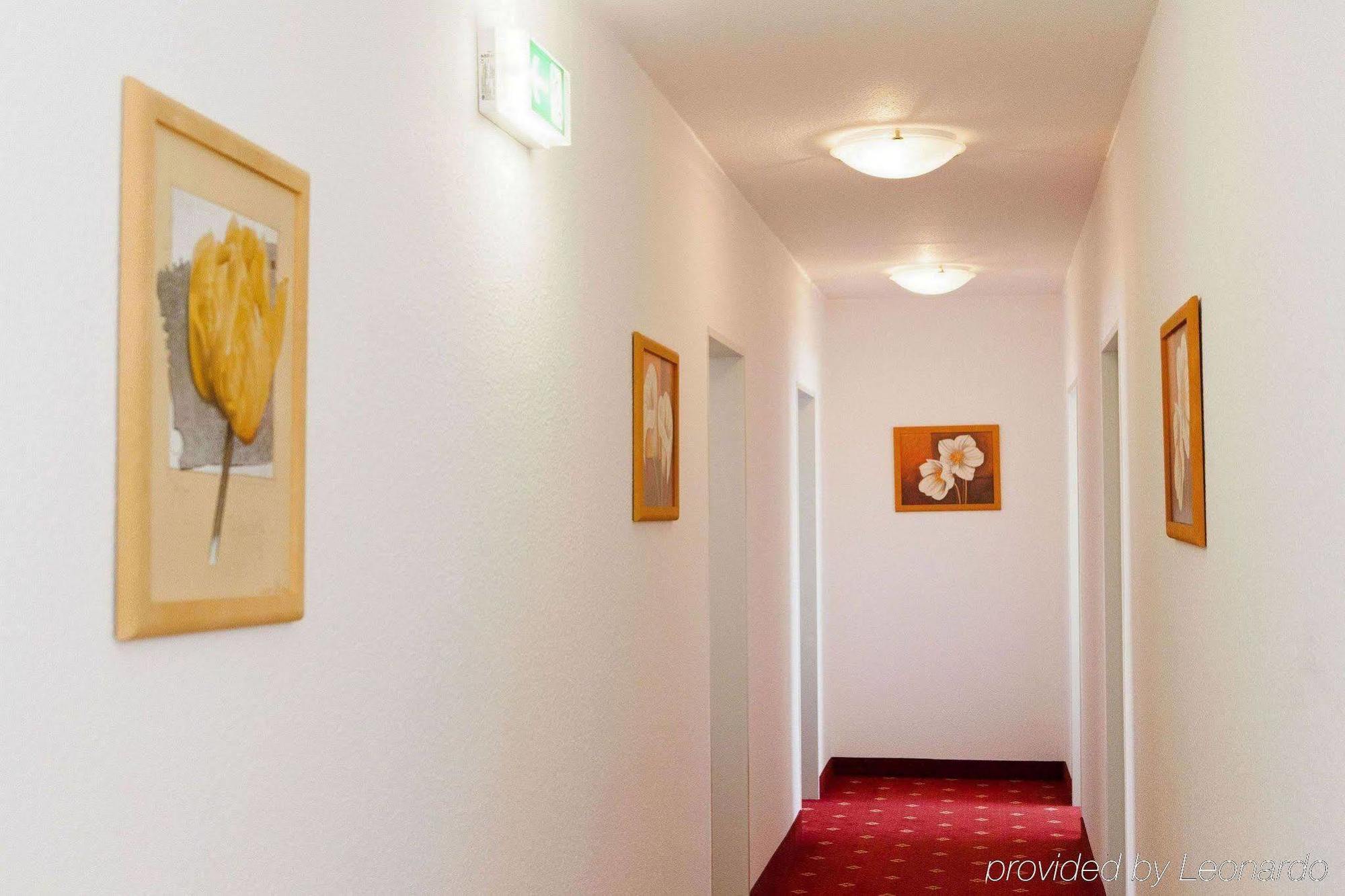 Hotel Am Duesseldorfer Platz Ratingen Zewnętrze zdjęcie